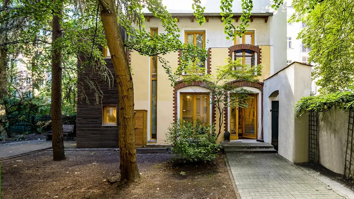 Tatil Evi Boxi Jungle House - Unique In Friedrichshain - 3Br Berlin Almanya