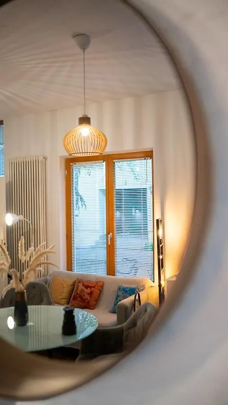 Tatil Evi Boxi Jungle House - Unique In Friedrichshain - 3Br Berlin