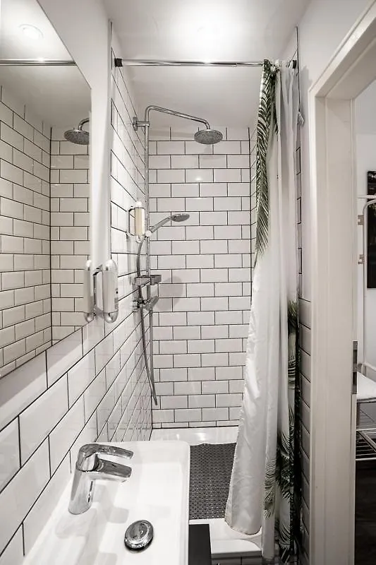 Boxi Jungle House - Unique In Friedrichshain - 3Br Berlin Almanya